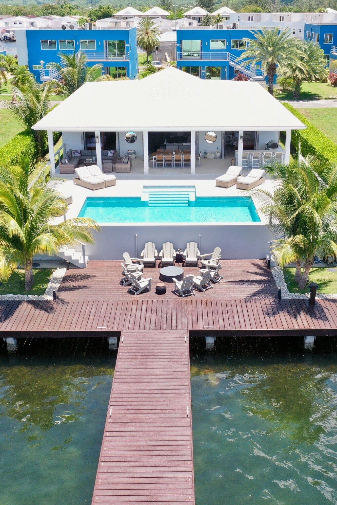 Spacious waterside seating